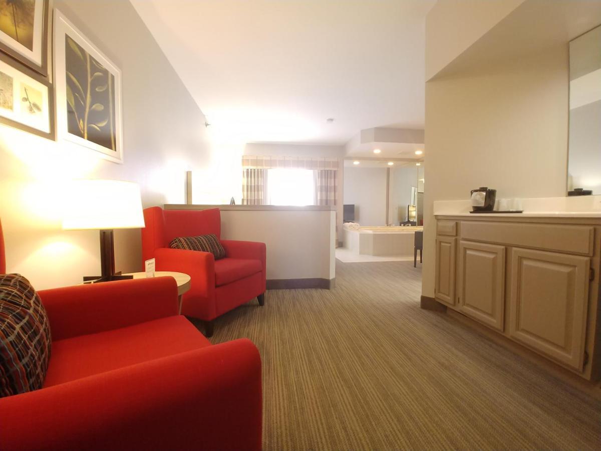 Country Inn & Suites By Radisson, Freeport, Il מראה חיצוני תמונה